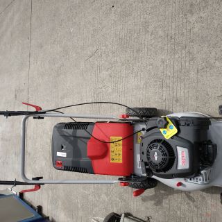 百利通自走草坪機，自動風門油門